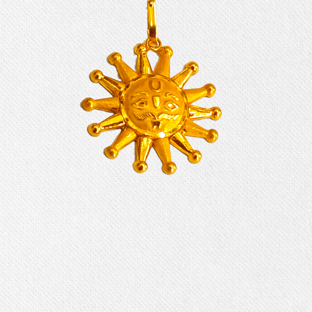 Stylish Small Sun Pendant