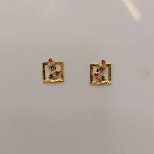 Gold Gorgeous Design Casual Earring