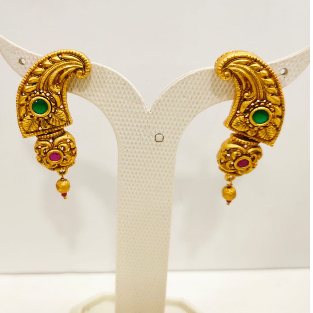 Gold plated Beads & Kuiri shape choker Necklace set with Hanging Bead 1329