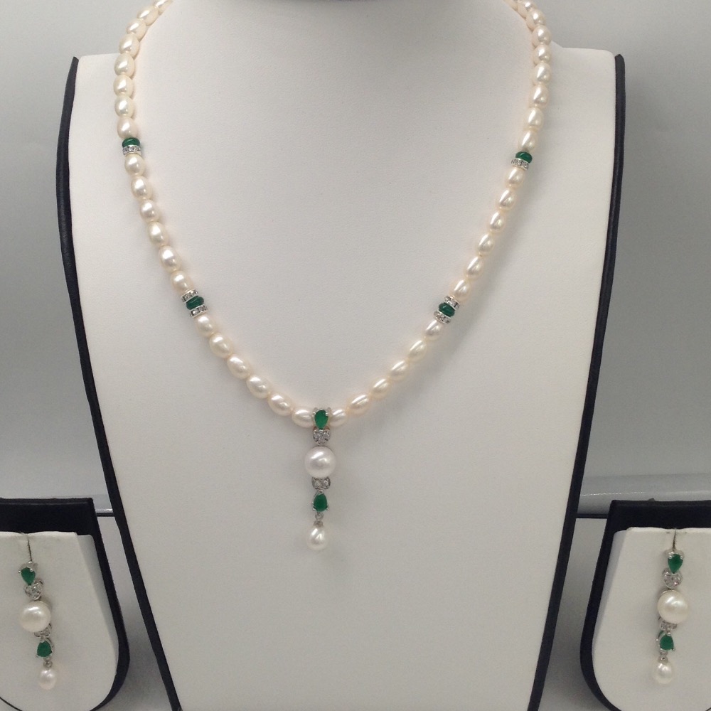 White pearls pendent set with oval pearls mala jps0060