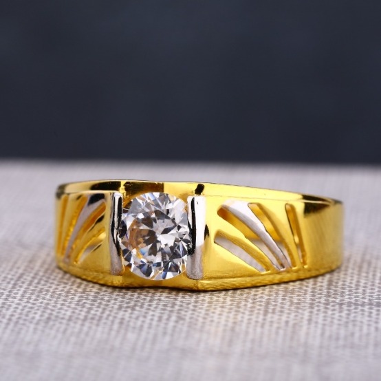 Buy quality 22 carat gold fancy gents ring RH-GR898 in Ahmedabad