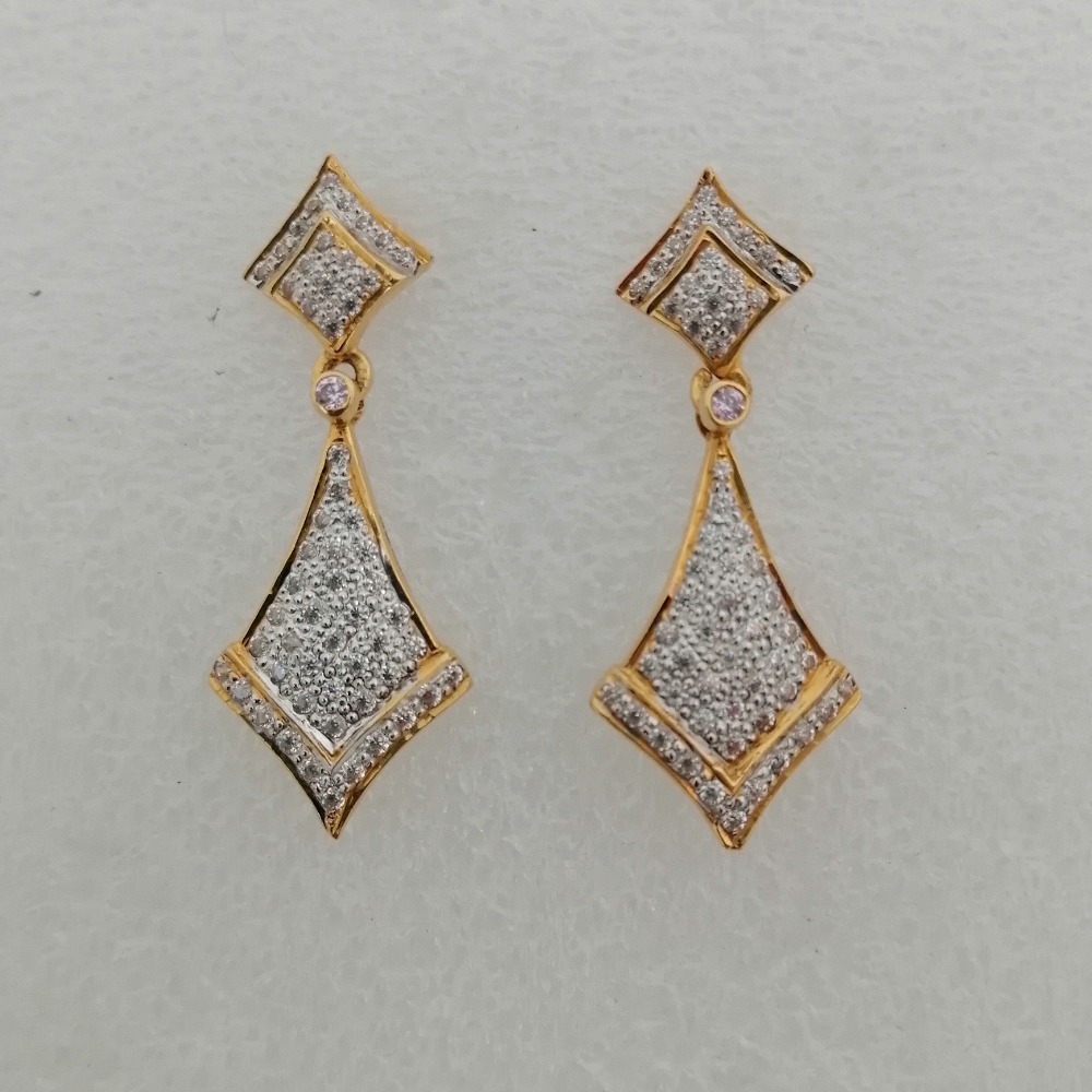 916 Gold CZ Attractive Earrings VG-E14