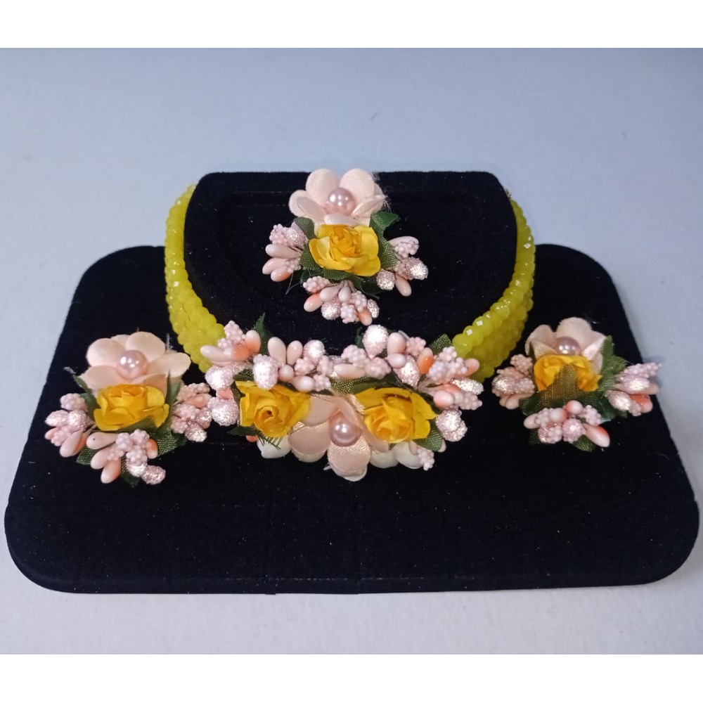 Handmade Yellow Flower Design Necklace Set 