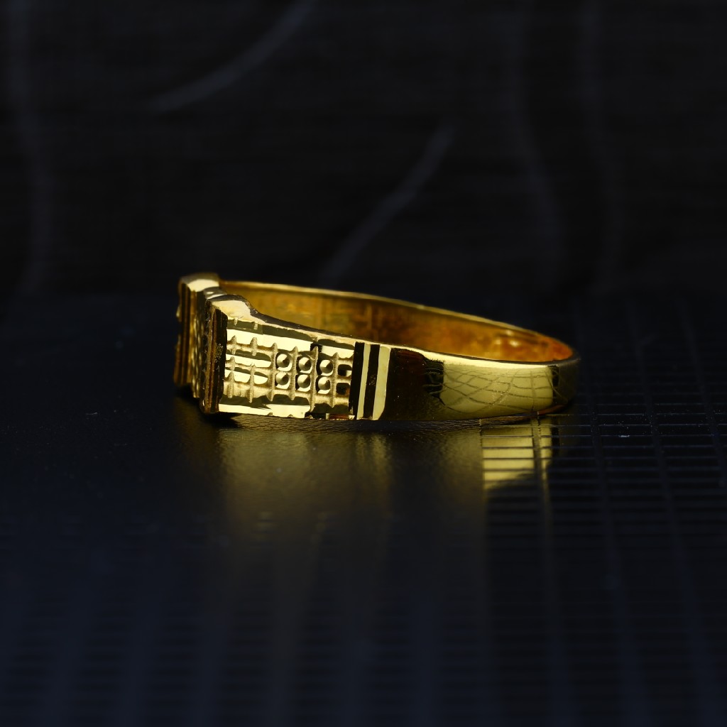 Buy quality Gold Lion Mens Ring-MR326 in Ahmedabad