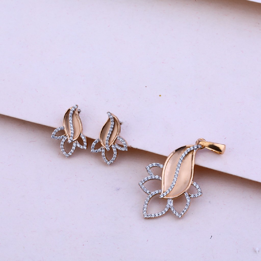 18KT Rose Gold Stylish Hallmark Pendant Set RPS62