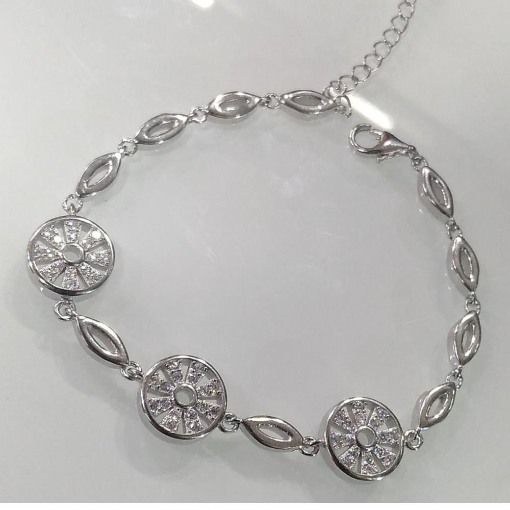 925 sterling silver   casual wear bracelet for ladies