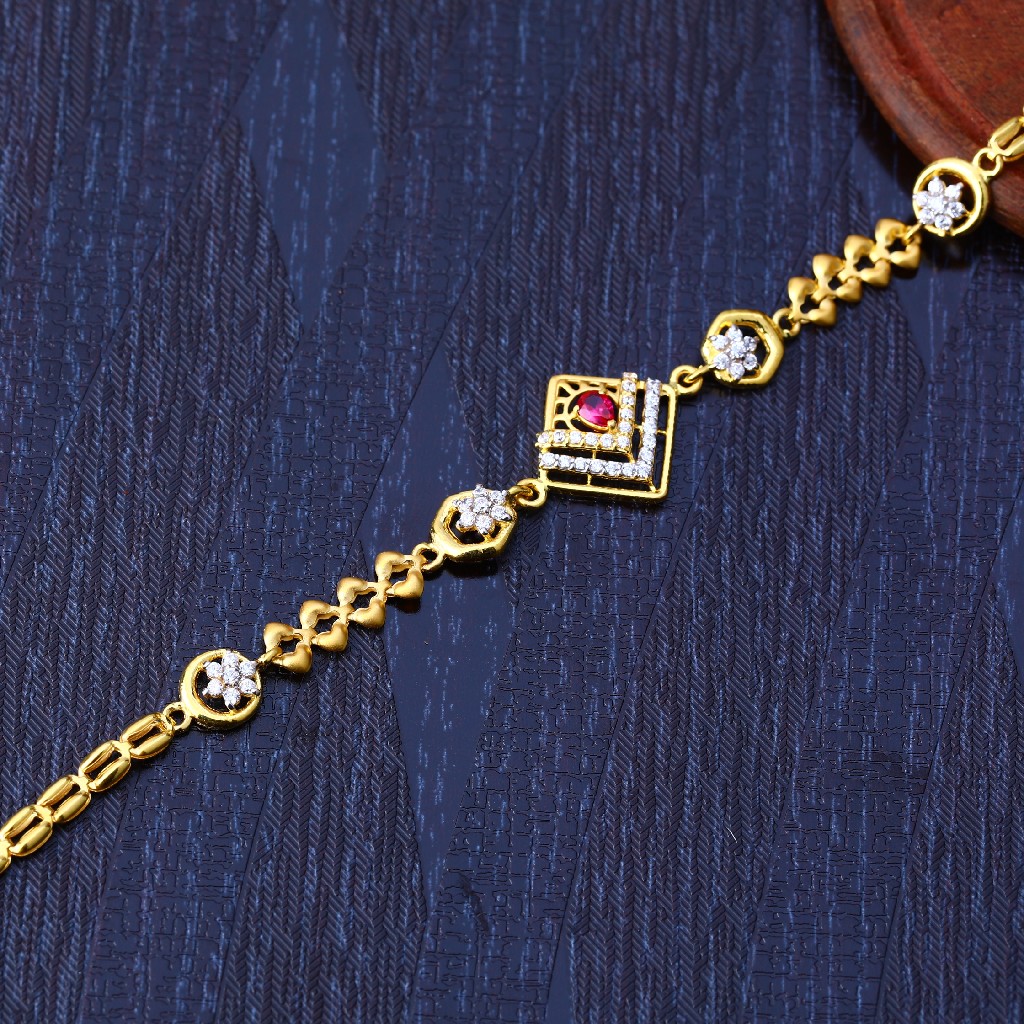 22kt Gold Exclusive Fancy Bracelet LB221