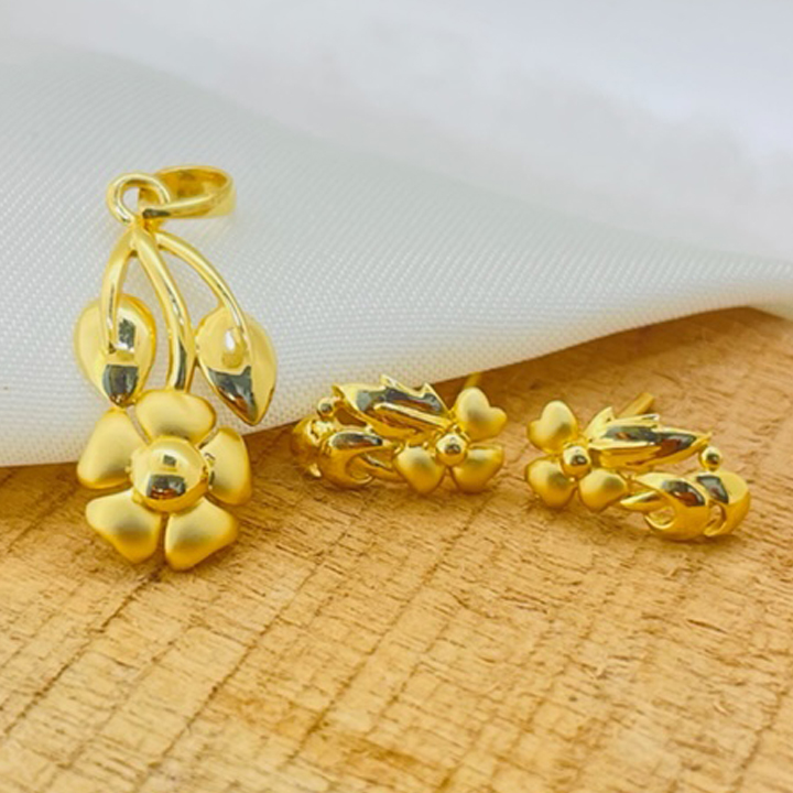 22k Gold Plain Floral Pendant Set