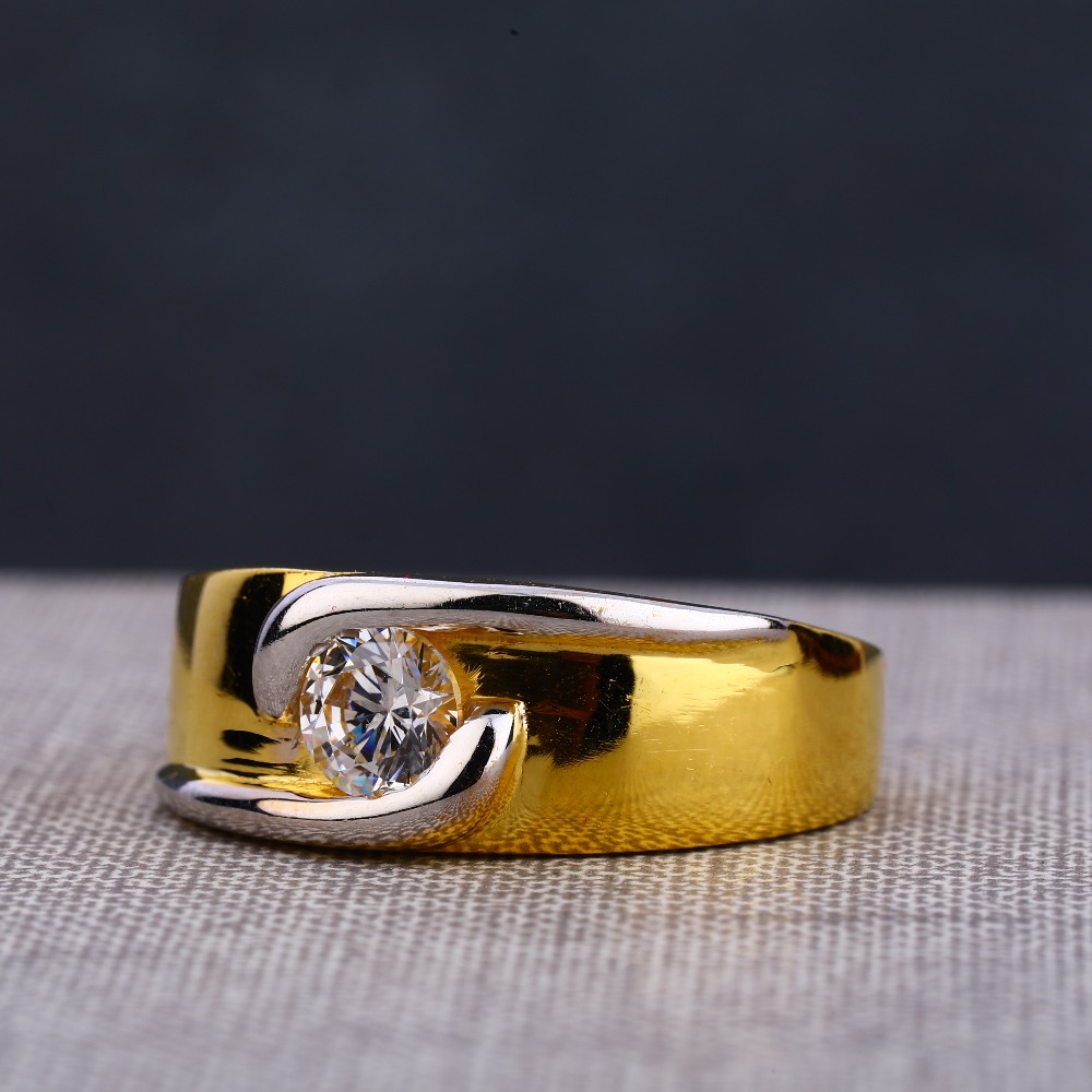 9ct Yellow Gold 11pts Gents Single Stone Diamond Ring