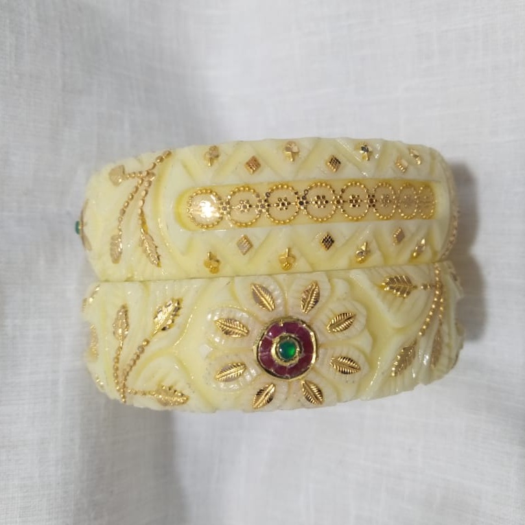 Vintage Bakelite Bracelet Opaque Plastic Bangle in Butterscotch Yellow –  Lori Bilodeau Antiques