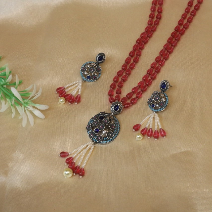 92.5 Sterling Silver Antique kundan Pendent set with Red Beat Mala for Women