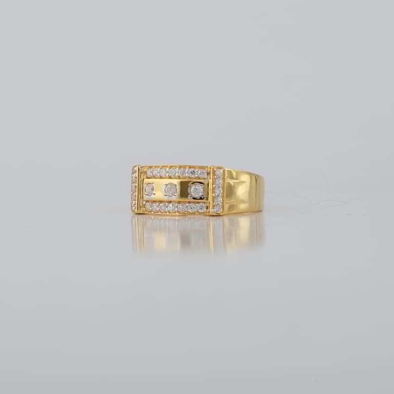 22 kt gold cz stone fancy men's ring