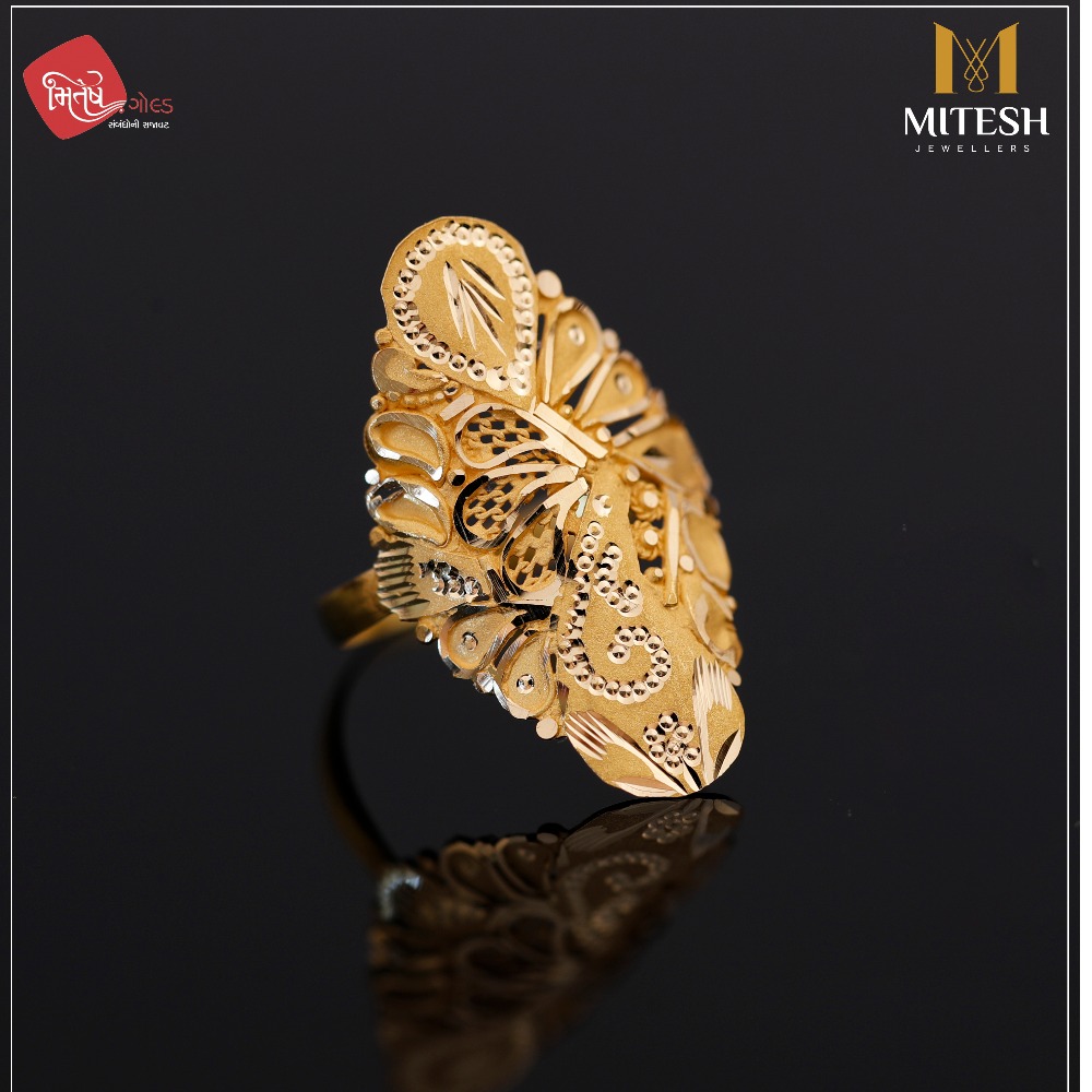 Buy quality WEDDING LADIES RING in Deesa