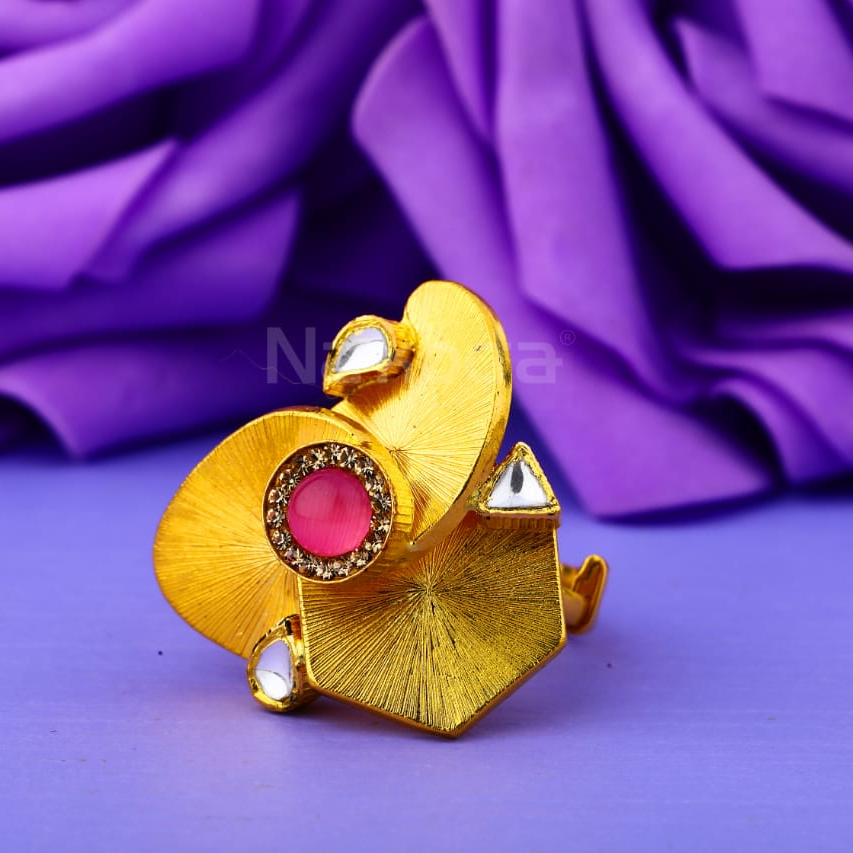 916 Gold Ladies Exclusive Antique Ring LAR288