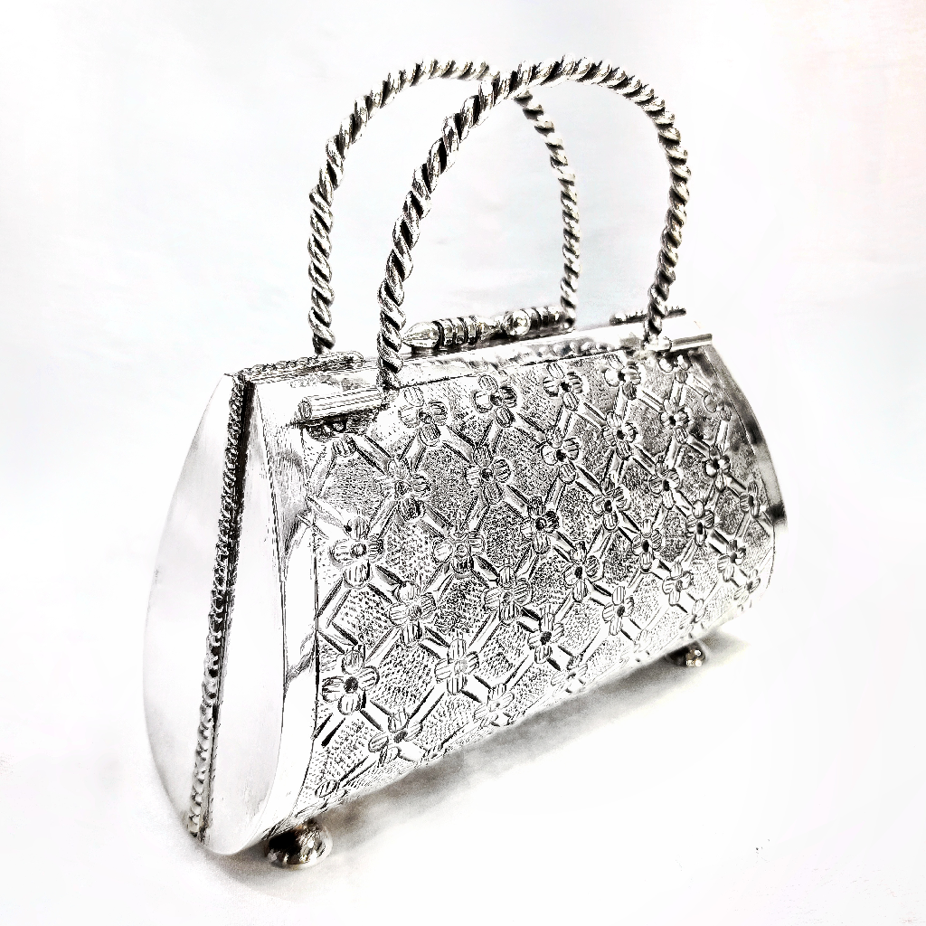 Buy quality 925 pure silver ladies purse with handle in fine