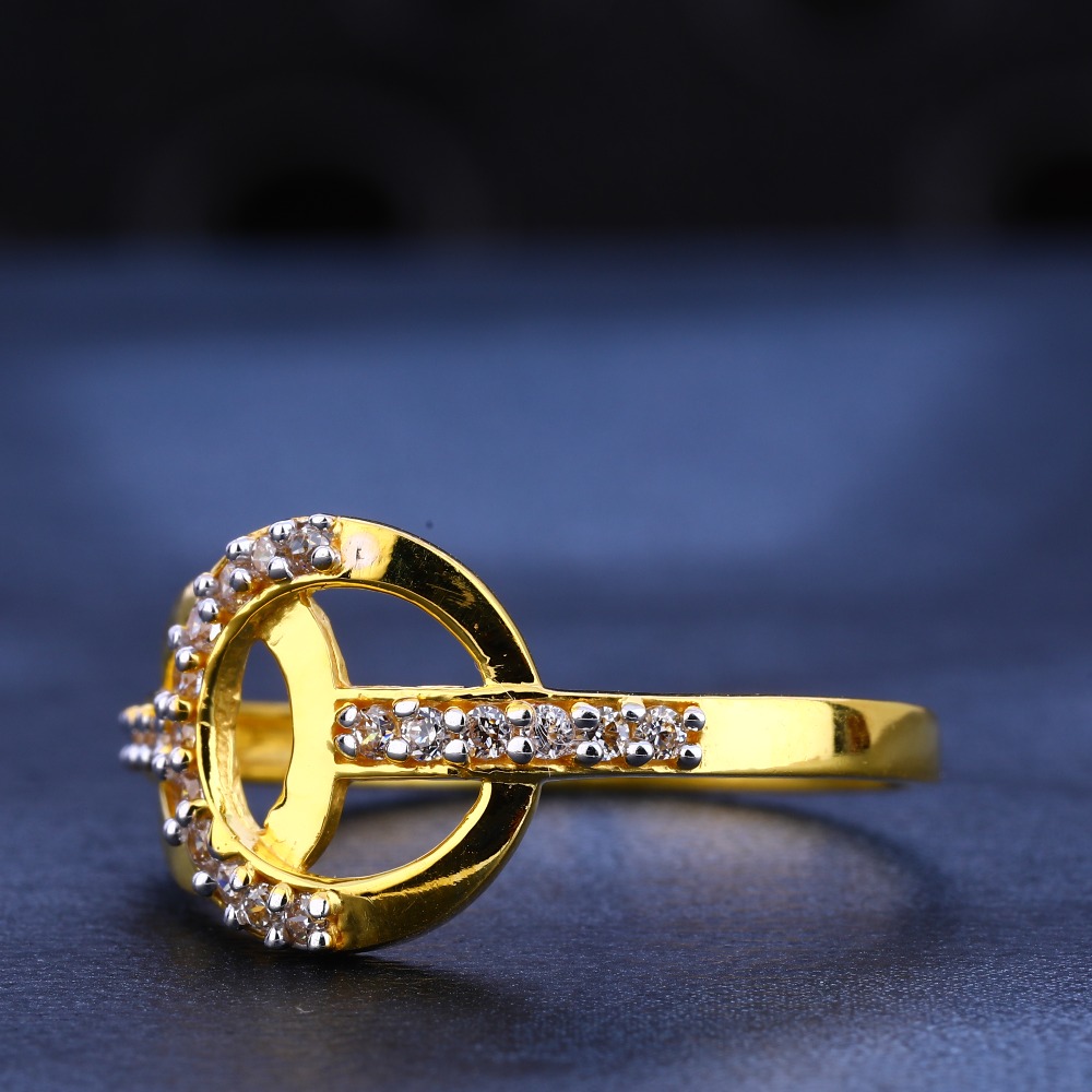 916 gold cz  hallmark stylish women's ring lr589