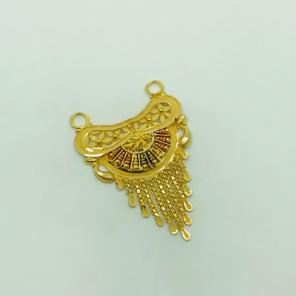 916 Gold manglesutra pendant
