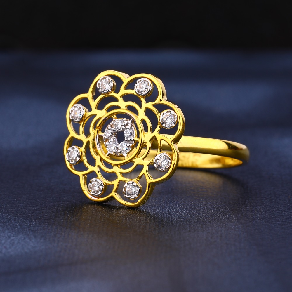 Buy quality 916 Gold Hallmark Exclusive Ladies Ring LR451 in Ahmedabad