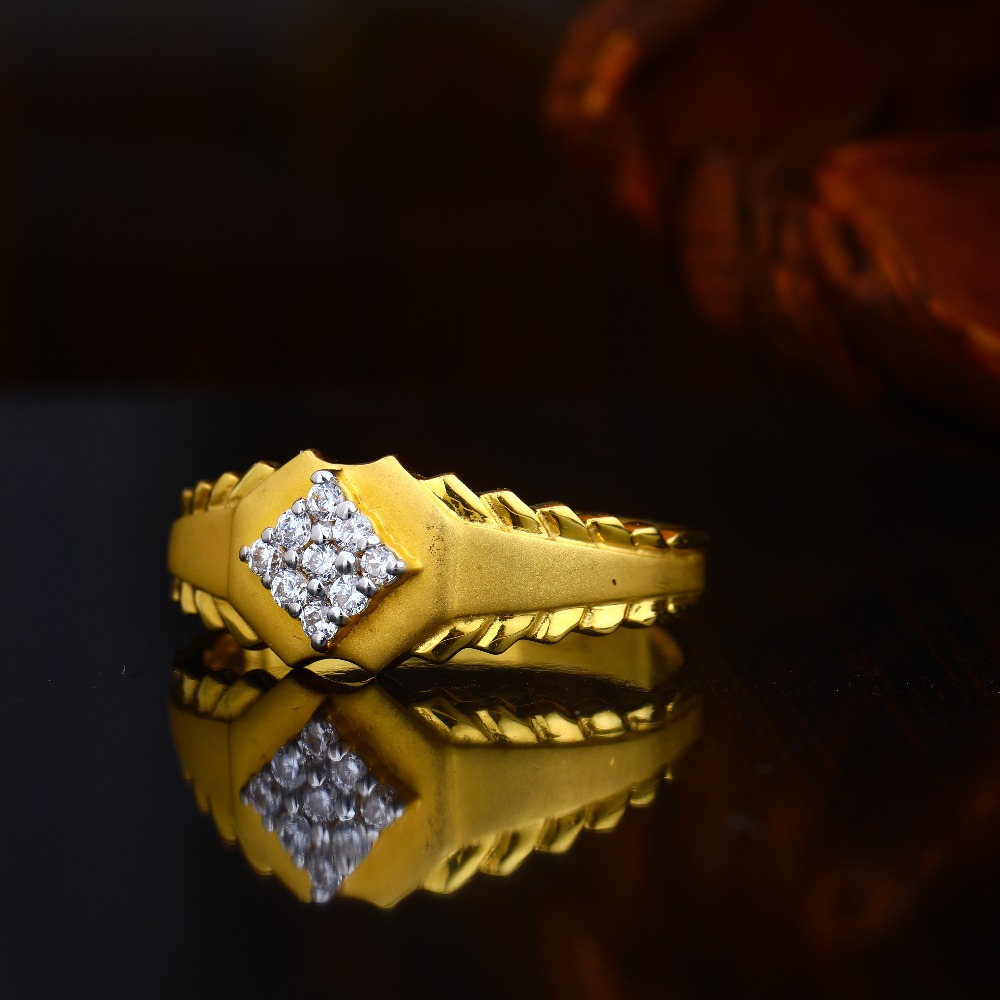 22KT Hallmark  Simple Gold Design Ring 