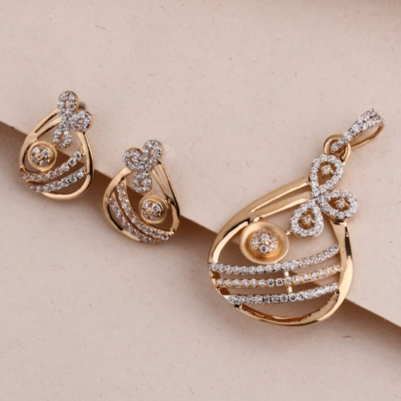 18 carat rose gold design ladies pendants set RH-PS304