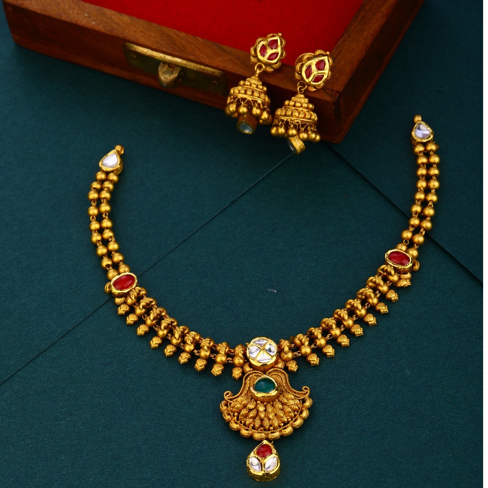 916 gold Antique  parity wear necklace set 