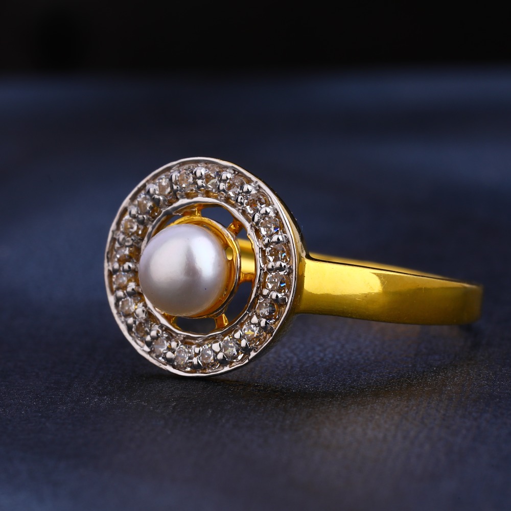 916 Gold  CZ Exclusive Ladies Ring LR368