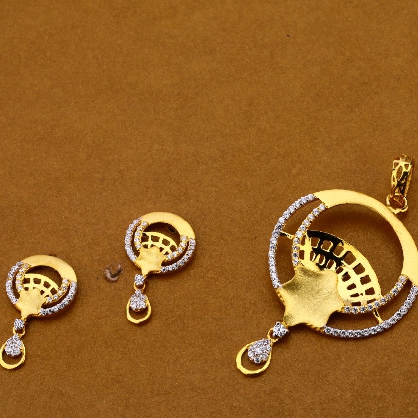 Ladies pendant set 916 cz.