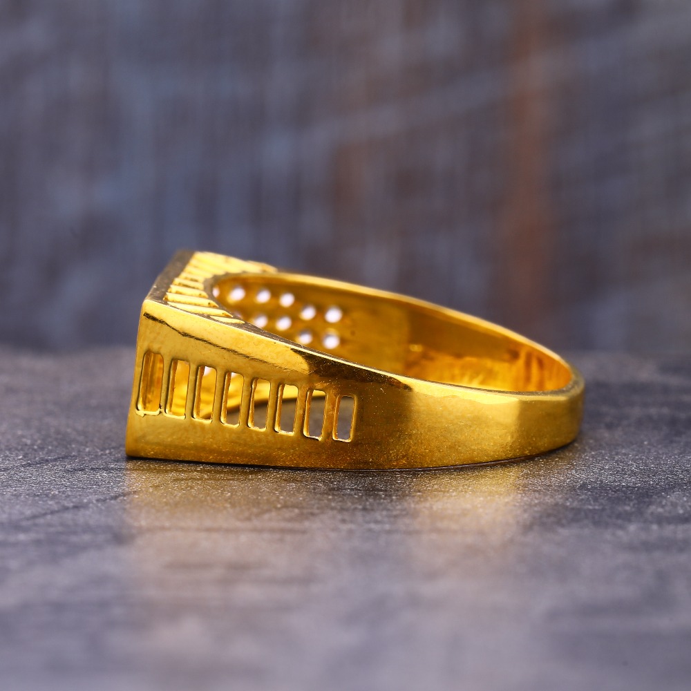 916 Gold Men's Hallmark exclusive CZ  Ring MR790