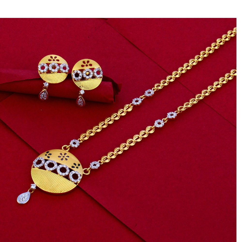 916 Gold Women's Hallmark Necklace Set LN133