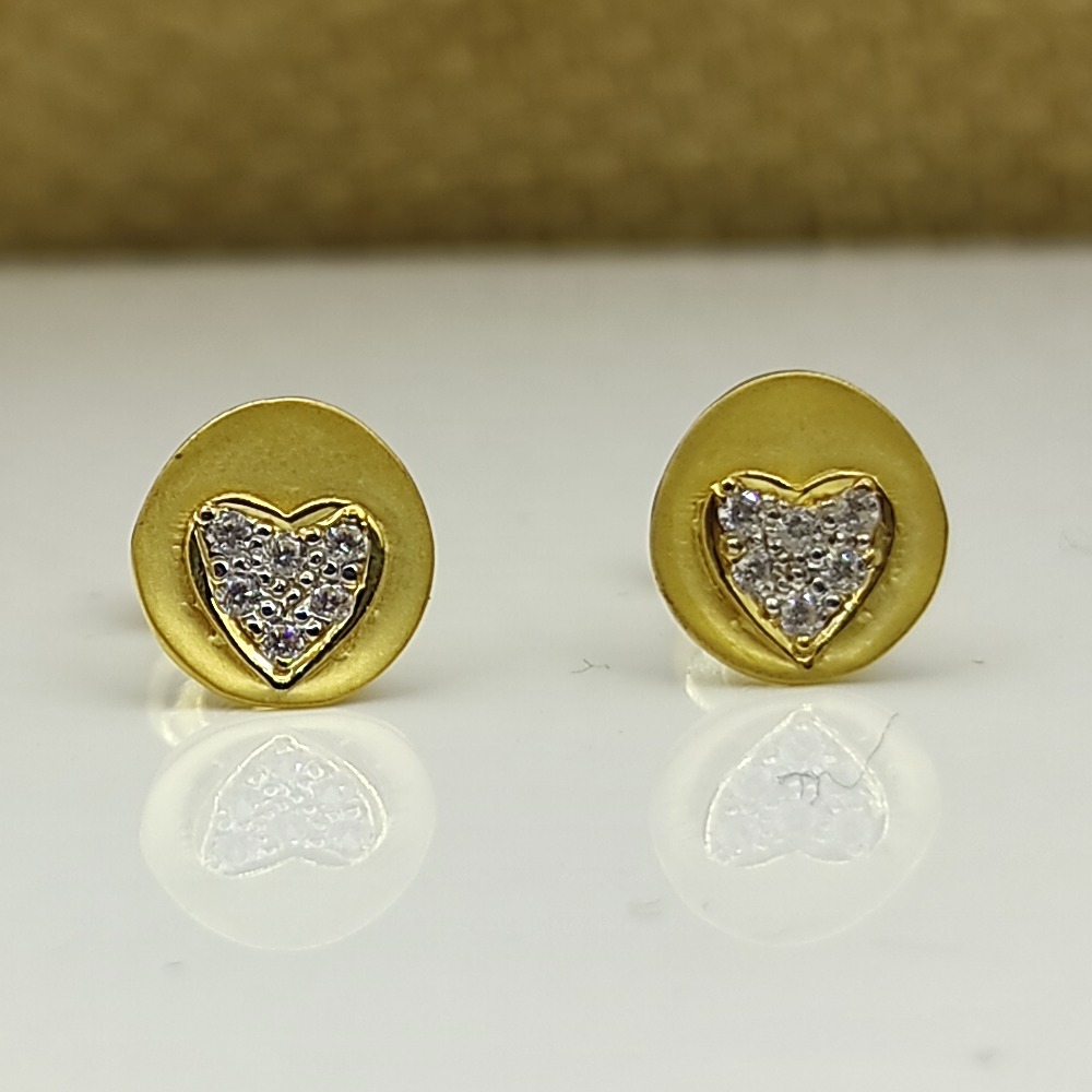 Circular design 22 kt gold earrings