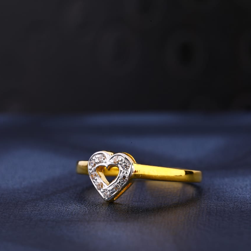 22KT CZ Gold Hallmark Stylish Ladies Ring LR1028