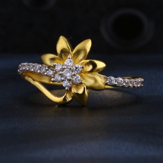 22 Karat Gold Ring - ajri62524 - 22K Gold Indian design ring for ladies is  designed with filigree work and machine cuts.