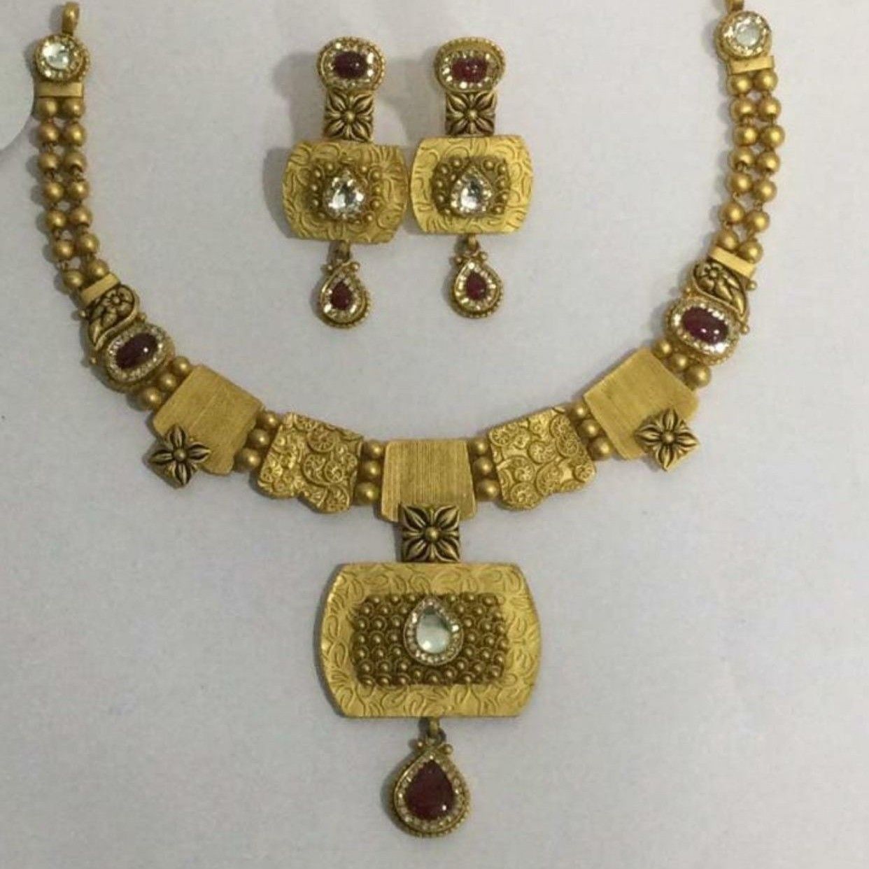 22k Gold Antique Bridal Necklace Set