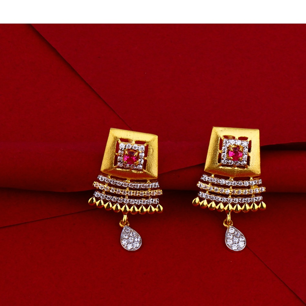 916  Gold CZ  Hallmark Designer Ladies Necklace Set LN76