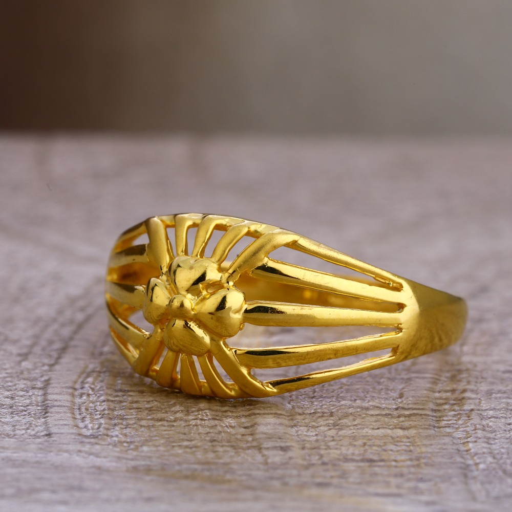 22kt Gold Women's Designer Hallmark Plain Ring LPR427