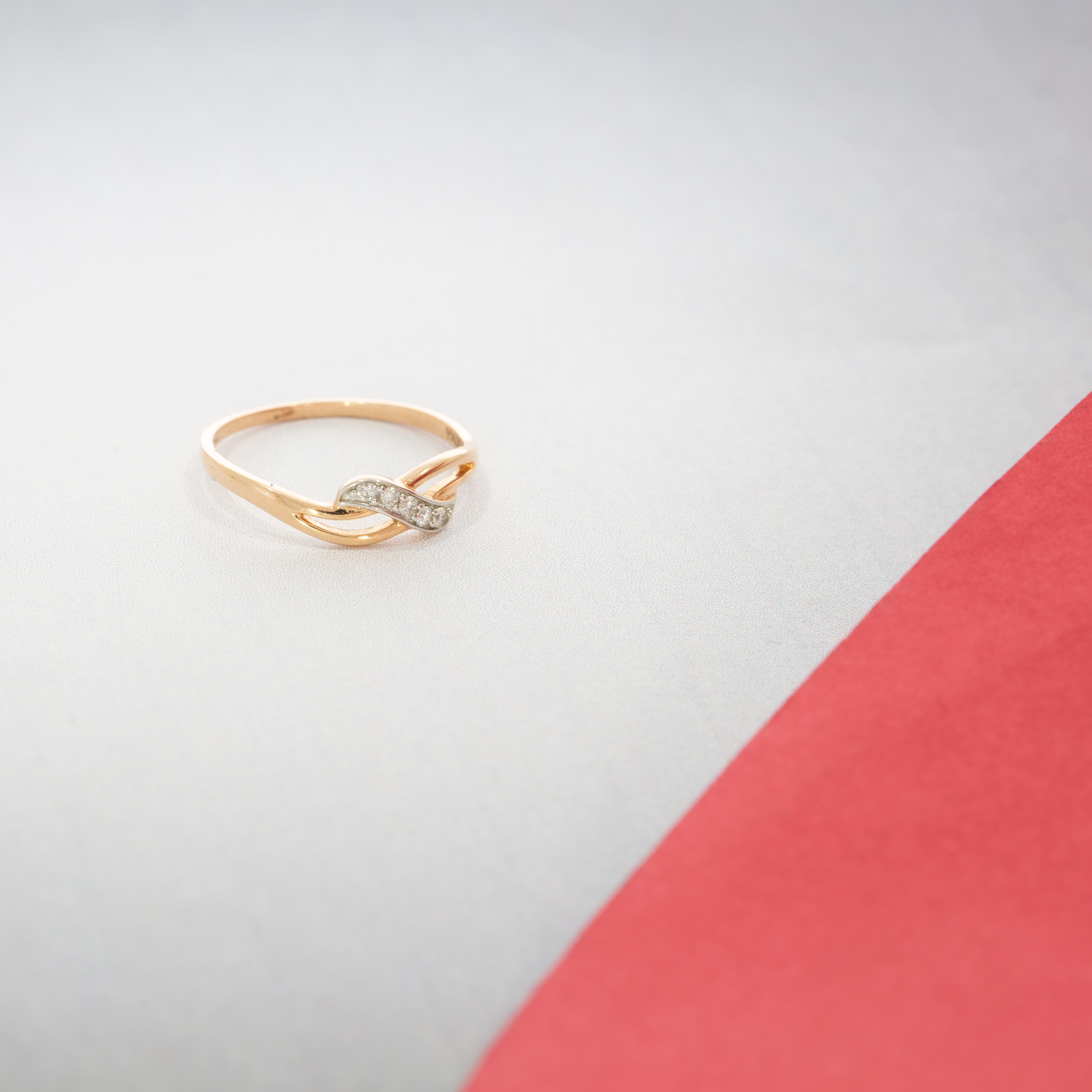 Enchanting 14ct Rose Gold Diamond Ring