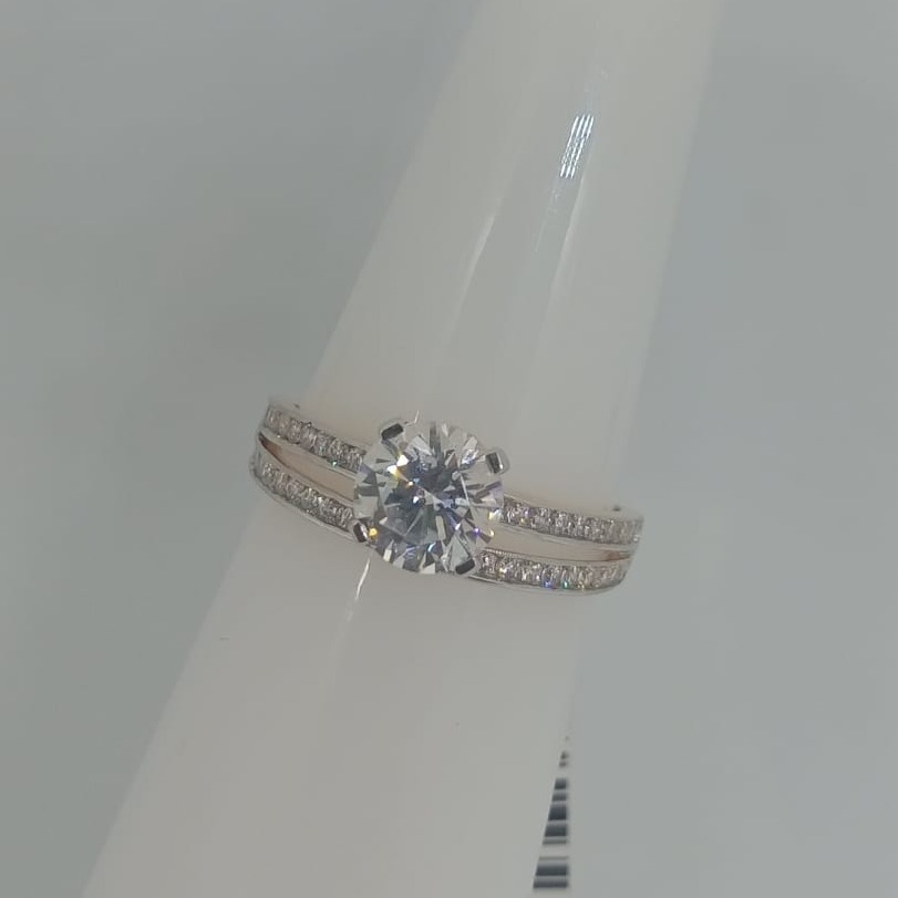 22KT Gold Diamond Ring For Women JH-R05