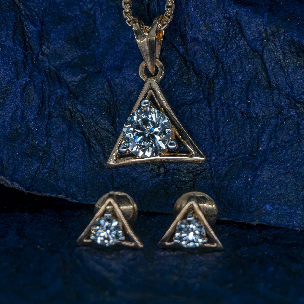 Rose gold pendant set