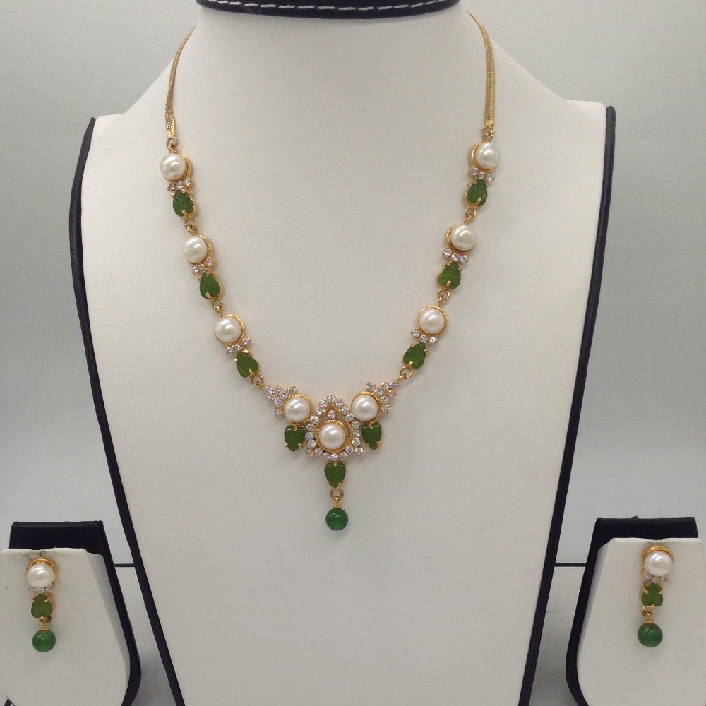 white button pearls and green jade leaves necklace set jnc0014