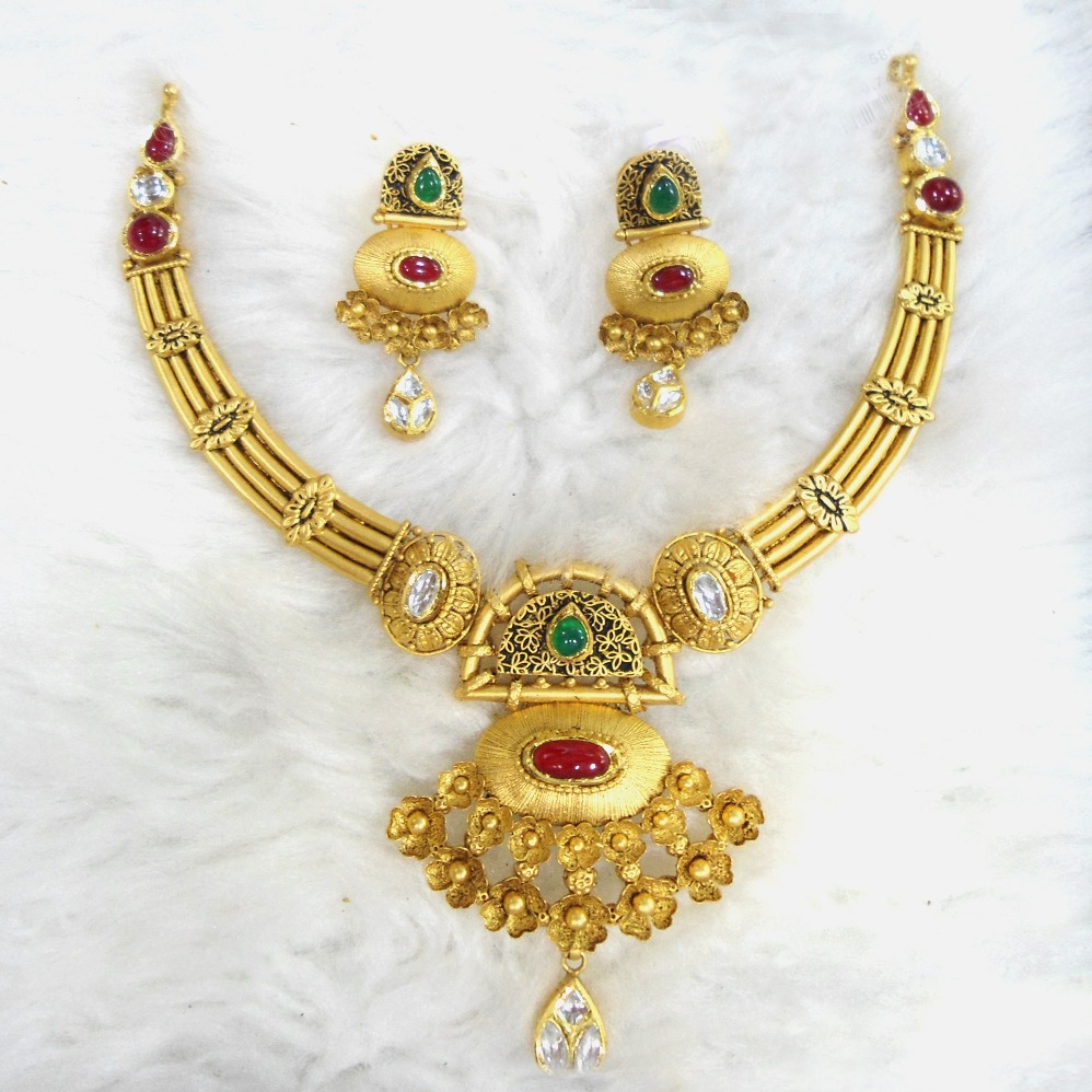 Buy quality 916 Gold Antique Wedding Necklace Set RHJ-5588 in Ahmedabad