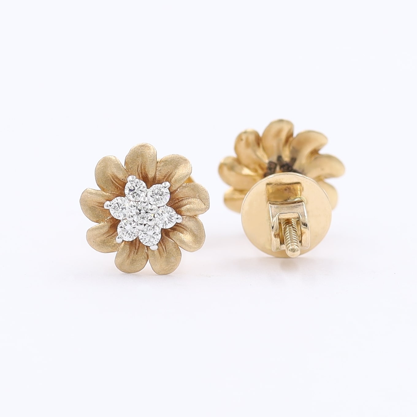 Captivating 14KT Floral Diamond Stud Earrings