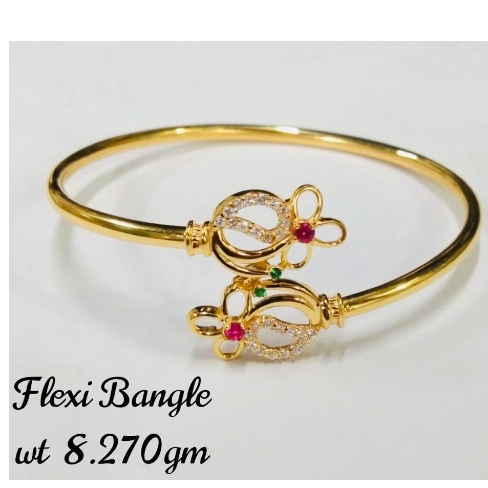 Gold shining ladies bracelet