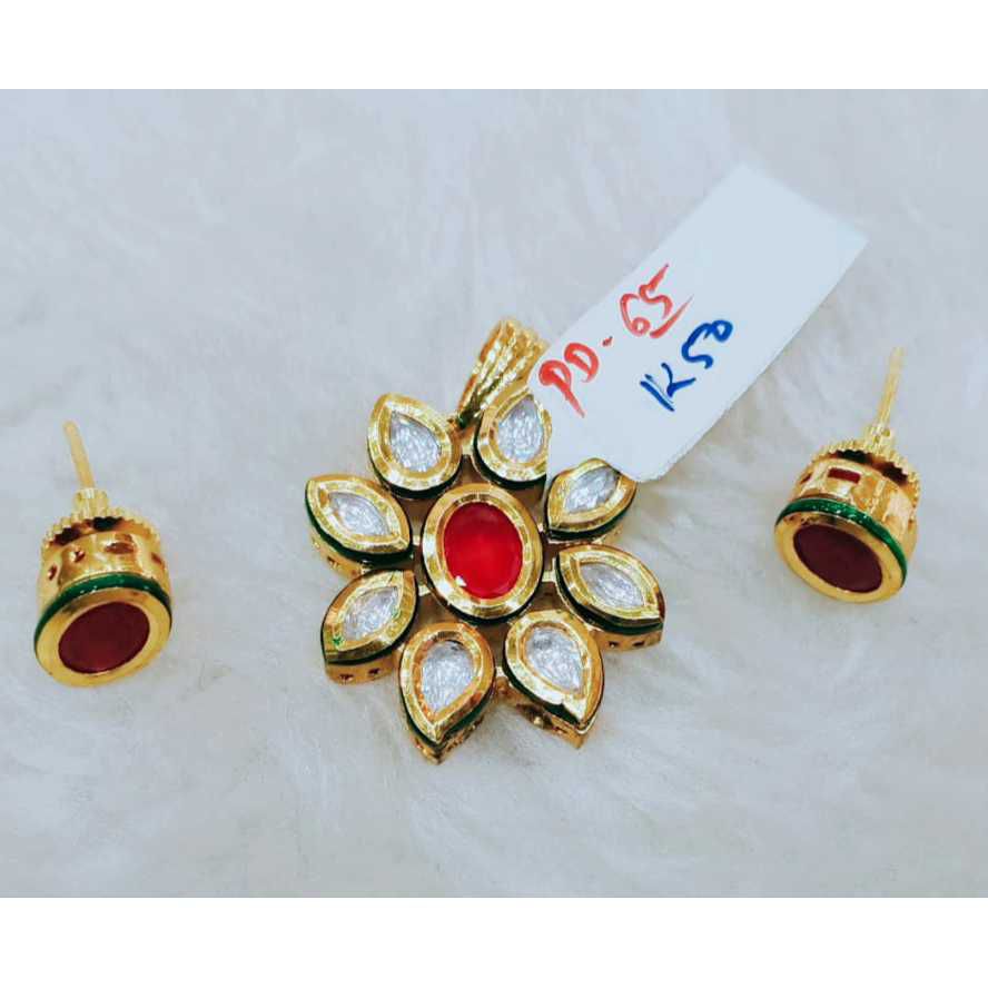 Pink and white bikaneri kundan flower design pendant and earring set1067