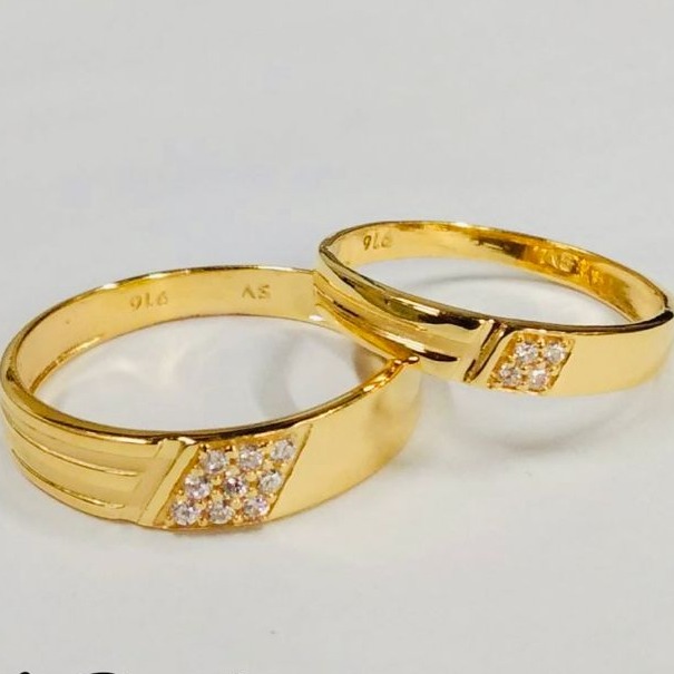 22kt gold plain cz couple rings 