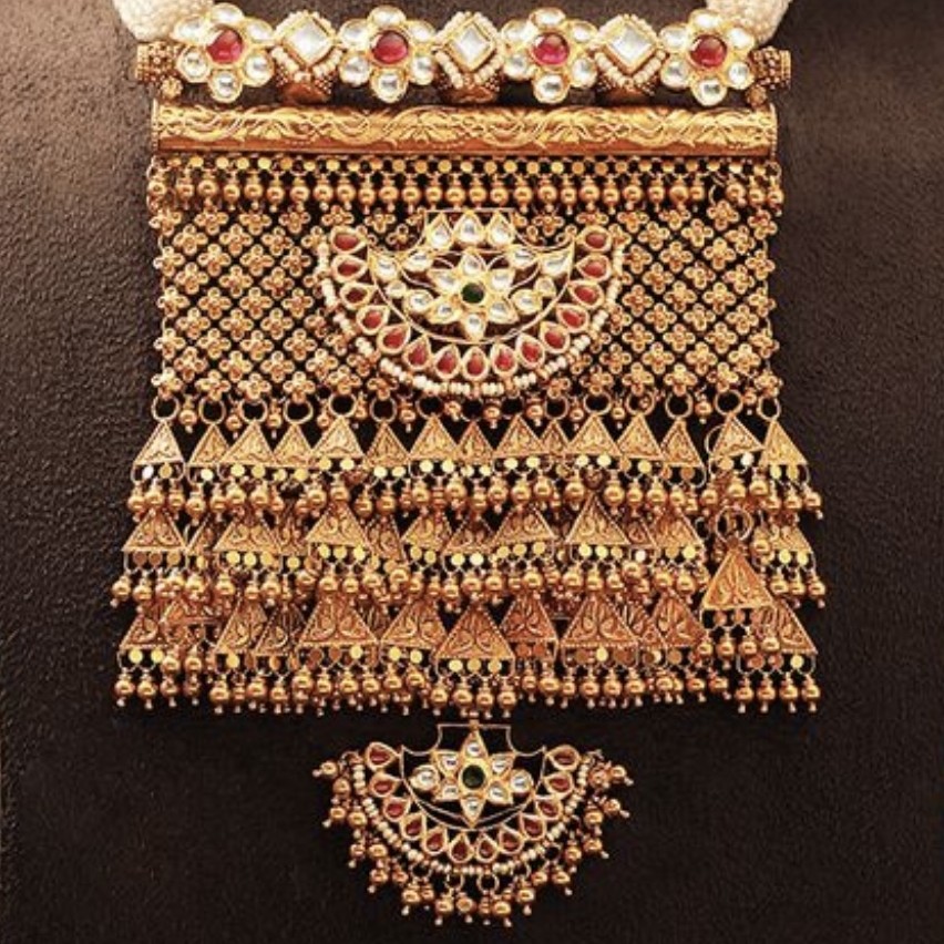 22kt/916 gold antique  bridal necklace set for ladies
