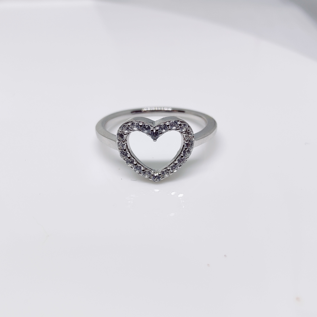 92.5 Silver Exclusive Heart Shape Ledies Ring