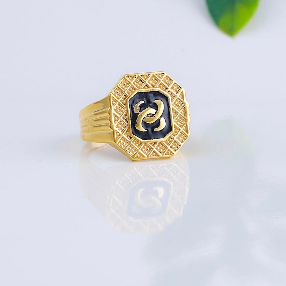 Gold Unique Gents Ring