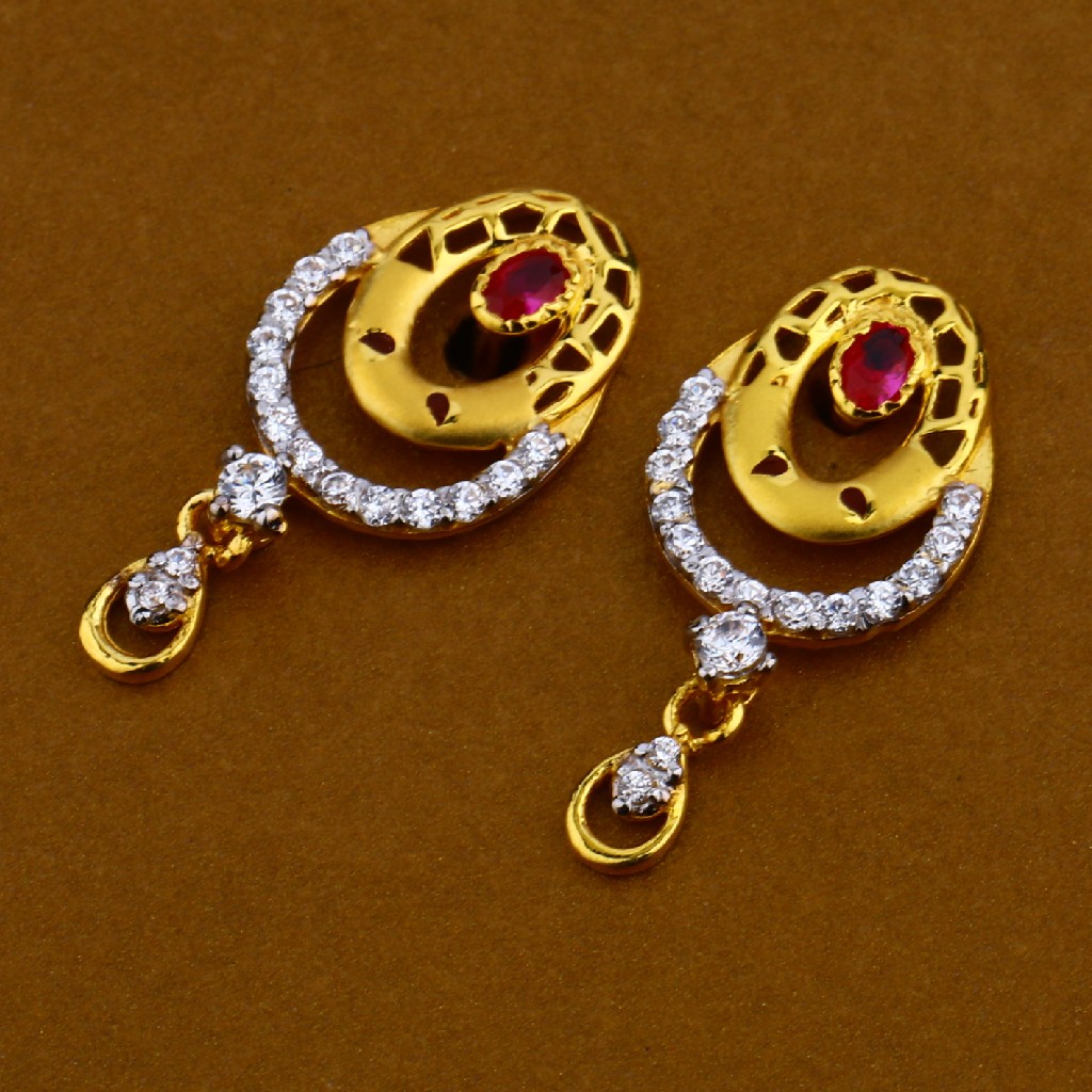 22Kt Gold Hallmark Claasic Ladies Pendant Set FSP55