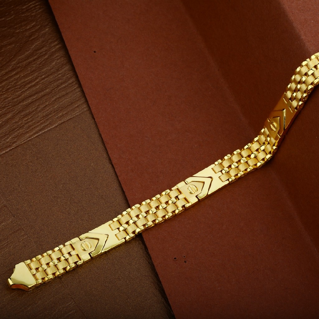 Buy Gold Bracelets for Men Online | Latest Mens Gold Bracelet Designs with  Weight