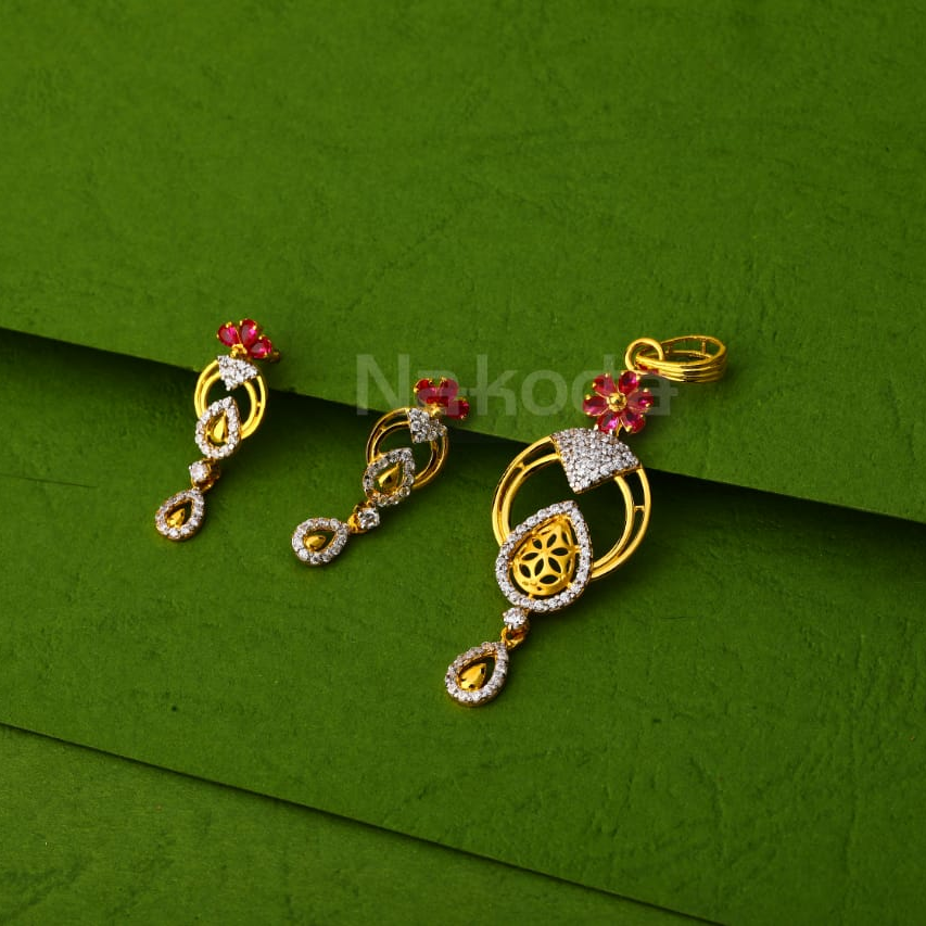 22KT Gold Hallmark Designer Ladies Pendant Set FPS423
